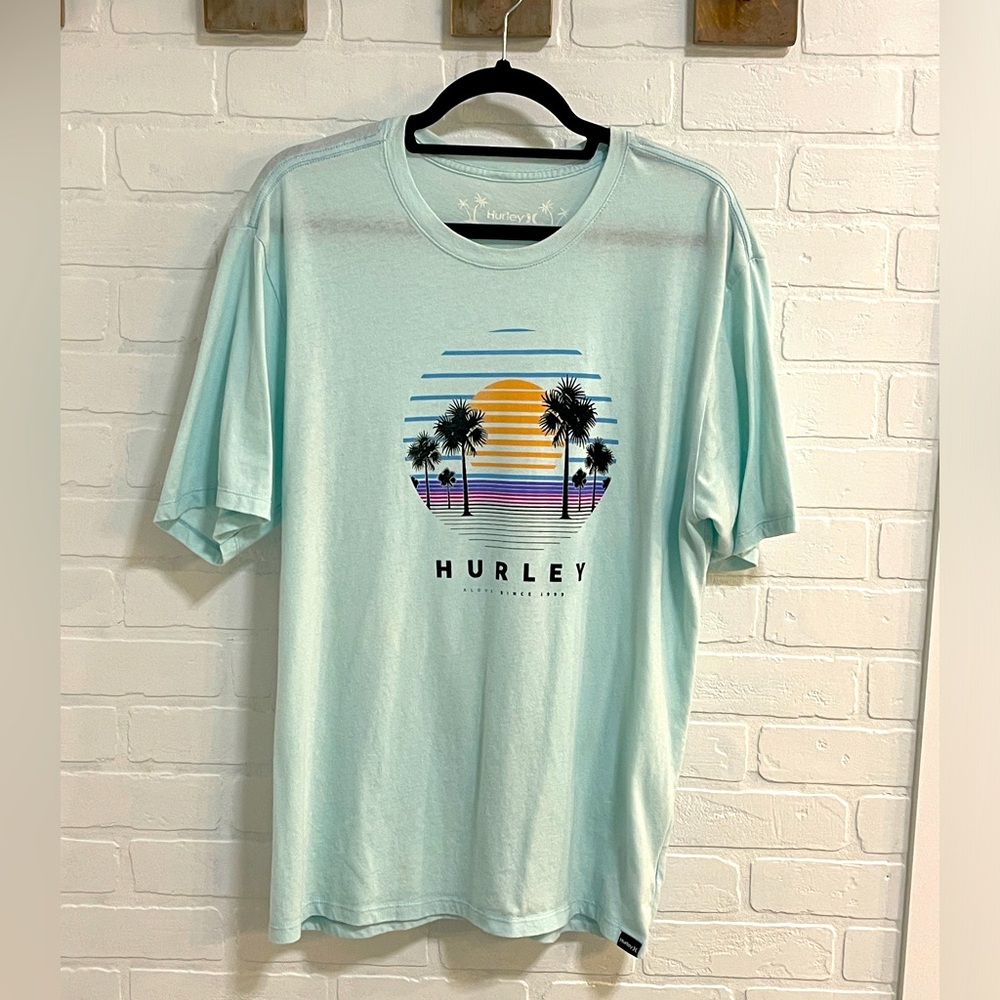Hurley Men’s size large light teal/blue t shirt